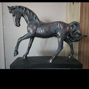 Pier 1 Metallic Look Horse Sculpture 21"x18"